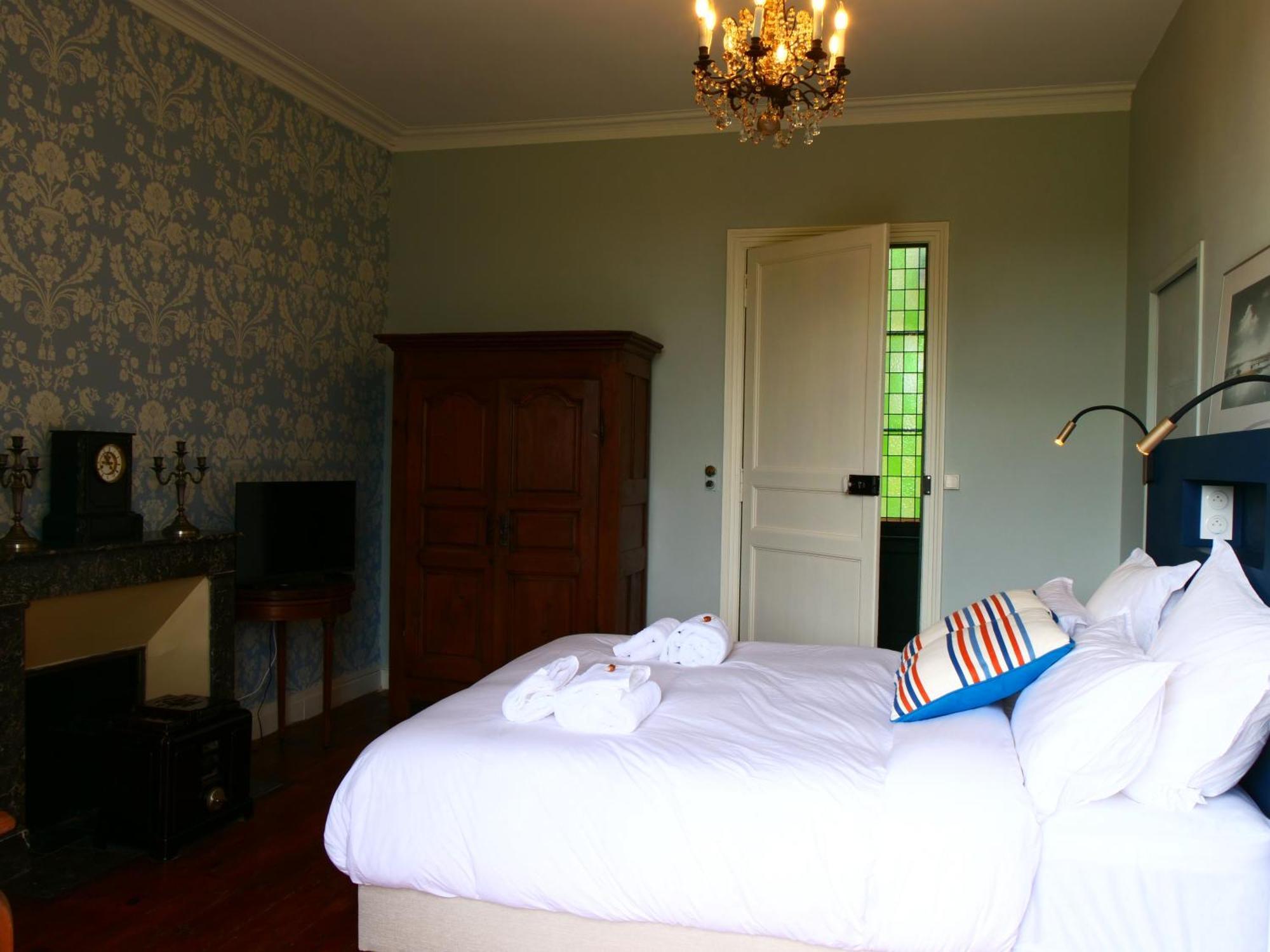 Domaine Du Cloitre Bed & Breakfast Pleneuf-Val-Andre Luaran gambar